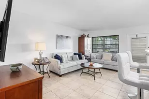 1045 Lincoln C, Boca Raton, FL 33434 - Photo 10
