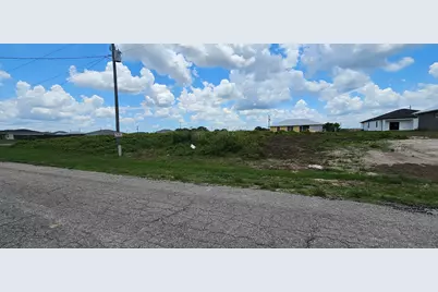 7003 Tide Circle, Labelle, FL 33935 - Photo 1