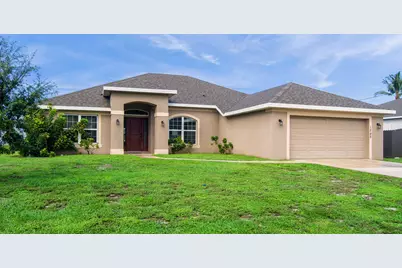 1898 SW Monterrey Lane, Port Saint Lucie, FL 34953 - Photo 2