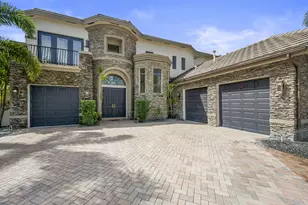 10404 Trianon Pl, Wellington, FL 33449 - Photo 4