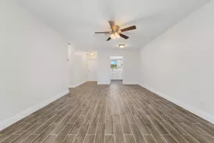 2567 Dudley Dr W, West Palm Beach, FL 33415 - Photo 12