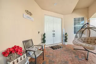 973 NW Leonardo Cir, Port Saint Lucie, FL 34986 - Photo 2