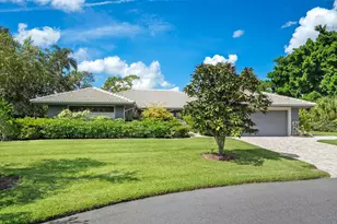 1423 SW Troon Cir, Palm City, FL 34990 - Photo 2