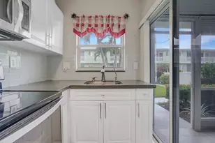 2100 NE 38th St, Lighthouse Point, FL 33064 - Photo 10