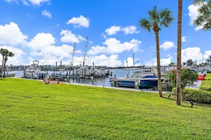 1748 Jupiter Cove Dr, Jupiter, FL 33469 - Photo 10