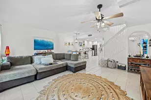 243 Murray Ct, Jupiter, FL 33458 - Photo 4