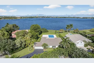 8 Woodbrook Circle, West Palm Beach, FL 33401 - Photo 1