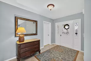 16885 Waterbend Dr, Jupiter, FL 33477 - Photo 4