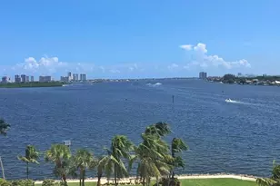 115 Lakeshore Dr, North Palm Beach, FL 33408 - Photo 1