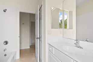 305 Bourdeaux Dr SW, Vero Beach, FL 32968 - Photo 22