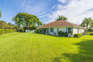 305 Bourdeaux Dr SW, Vero Beach, FL 32968 - Photo 34