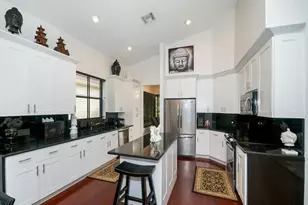 10091 Dover Carriage Ln, Lake Worth, FL 33449 - Photo 8