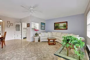 158 Norwich G, West Palm Beach, FL 33417 - Photo 10