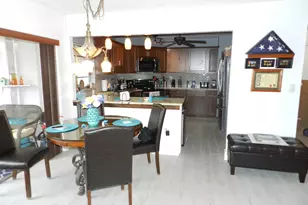 7 Greenway Village N, Royal Palm Beach, FL 33411 - Photo 4