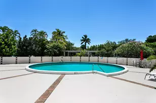 2425 Presidential Way, West Palm Beach, FL 33401 - Photo 26