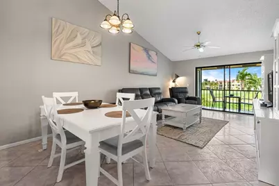4654 Lucerne Lakes Boulevard, Unit #206, Lake Worth, FL 33467 - Photo 4