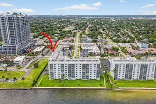 301 Lake Shore Dr Unit, Lake Park, FL 33403 - Photo 4