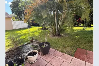 5820 Royal Club Drive, Boynton Beach, FL 33437 - Photo 24