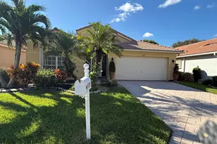 5820 Royal Club Dr, Boynton Beach, FL 33437 - Photo 2