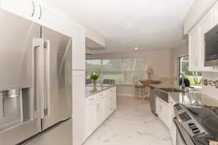 2811 SE Fairway W, Stuart, FL 34997 - Photo 16