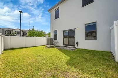 20357 NW 4th Path, Miami Gardens, FL 33169 - Photo 14