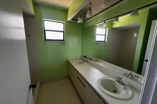 203 Canterbury Dr W, Riviera Beach, FL 33407 - Photo 16