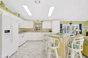 211 S Heron Dr, Briny Breezes, FL 33435 - Photo 14