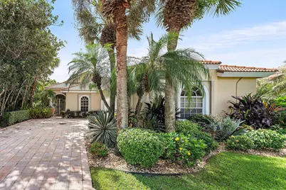 10654 Greenbriar Villa Drive, Lake Worth, FL 33449 - Photo 2