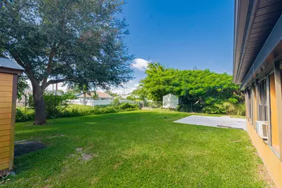 450 SW Eyerly Avenue, Port Saint Lucie, FL 34983 - Photo 12