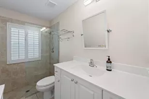 5658 S Fountains Dr, Lake Worth, FL 33467 - Photo 18