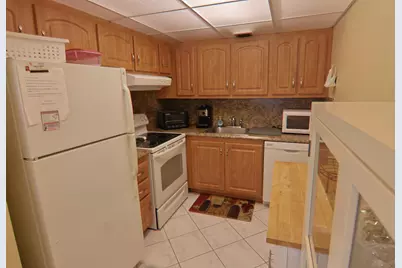 31 Richmond D, Deerfield Beach, FL 33442 - Photo 8