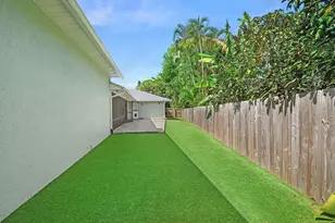 1225 SW Magnolia Bluff Dr, Palm City, FL 34990 - Photo 38