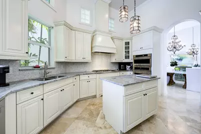 538 Les Jardin Drive, Palm Beach Gardens, FL 33410 - Photo 12