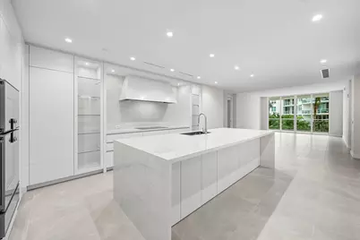 220 SE Mizner Boulevard, Unit #411, Boca Raton, FL 33432 - Photo 8