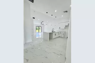 668 Chemstrand Street E, Unit #668, Lehigh Acres, FL 33974 - Photo 6