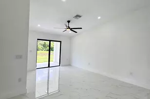 670 Chemstrand St E, Lehigh Acres, FL 33974 - Photo 12