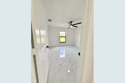 670 Chemstrand Street E, Unit #670, Lehigh Acres, FL 33974 - Photo 30