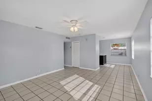 109 SE 11th Ave, Pompano Beach, FL 33060 - Photo 8