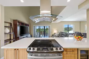 800 Greensward Ct, Delray Beach, FL 33445 - Photo 6