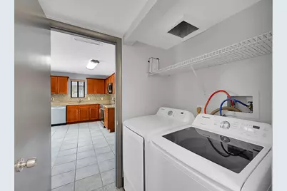 1204 Waterview Circle, Palm Springs, FL 33461 - Photo 16