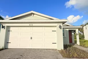 612 Papillon St SW, Palm Bay, FL 32908 - Photo 4