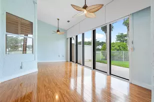 8207 Cassia Dr, Boynton Beach, FL 33472 - Photo 6