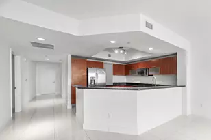 2650 Lake Shore Dr, Riviera Beach, FL 33404 - Photo 6