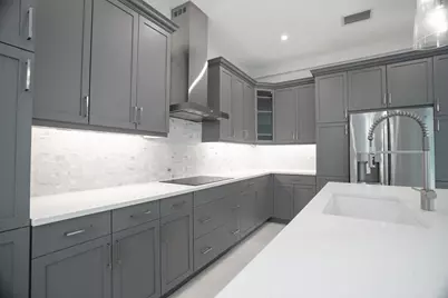 259 SE Via Bisento, Port Saint Lucie, FL 34952 - Photo 8