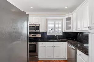 2930 Crosley Dr E, West Palm Beach, FL 33415 - Photo 14