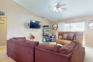 2402 SW Monterrey Ln, Port Saint Lucie, FL 34953 - Photo 8