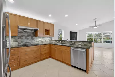 13221 Alhambra Lake Circle, Delray Beach, FL 33446 - Photo 12