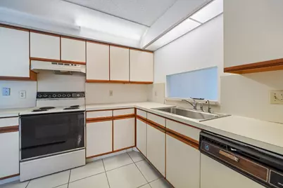 10204 Mangrove Drive, Unit #103, Boynton Beach, FL 33437 - Photo 6