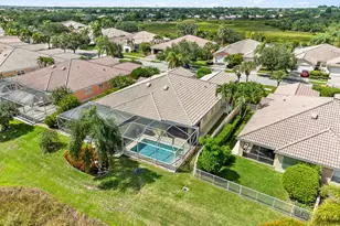 10811 SW Elsinore Dr, Port Saint Lucie, FL 34987 - Photo 2