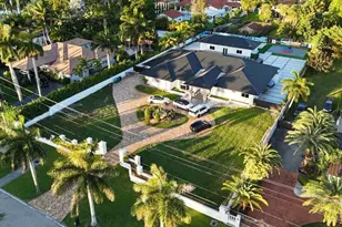 365 NW 132nd Ave, Miami, FL 33182 - Photo 2